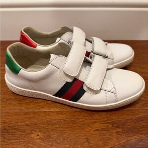 Gucci Kids White Sneakers with Red and Green Stripes